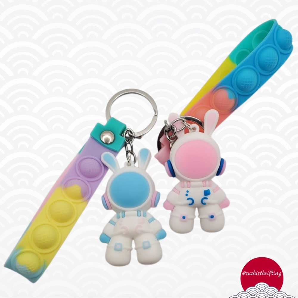 2pc Bunny Astronaut Keychain